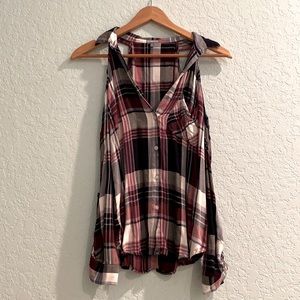 ‘Charlotte Russe’ Plaid Top - Size Small